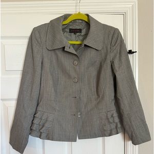 Women’s Escada Grey Jacket size: 38